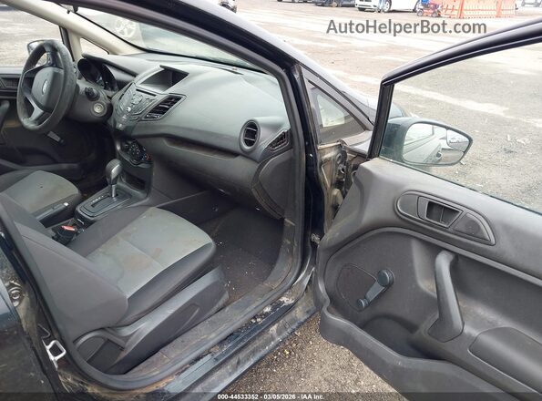 3FADP4TJ9HM169263 2017 FORD FIESTA Черный Вид салона спереди