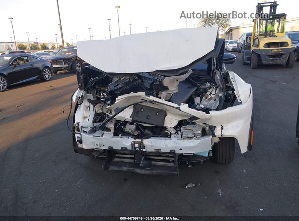 3FMTK1R43SMA42631 2025 FORD MUSTANG MACH-E White Widok z przodu