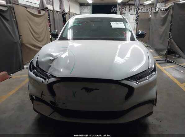 3FMTK1R46PMA62167 2023 FORD MUSTANG MACH-E White ხელსაწყოთა პანელის ხედი
