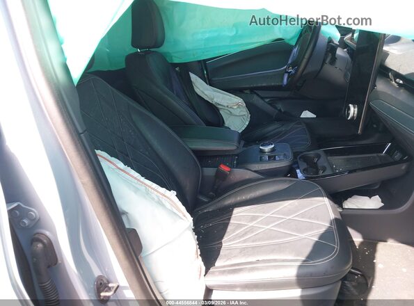 3FMTK1R46RMA23758 2024 FORD MUSTANG MACH-E Pewter წინა სალონის ხედი