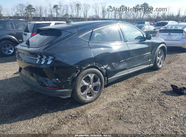 3FMTK1SS5MMA59507 2021 FORD MUSTANG MACH-E Черный Задняя правая четверть