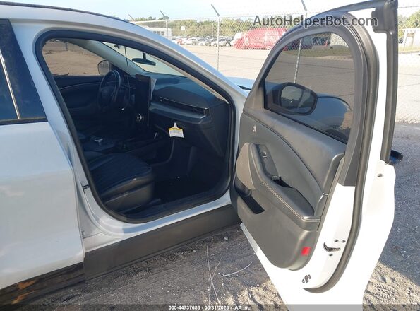 3FMTK2R78MMA57127 2021 FORD MUSTANG MACH-E Gray Вид салону спереду