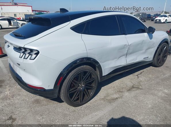 3FMTK2SU2PMB00414 2023 FORD MUSTANG MACH-E White Задня права чверть