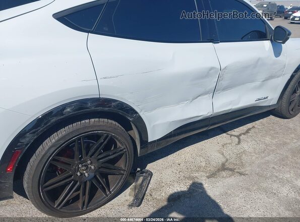 3FMTK2SU2PMB00414 2023 FORD MUSTANG MACH-E White Вид спереду