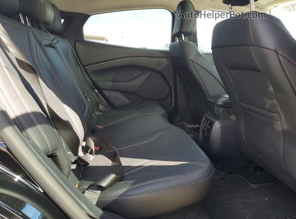 3FMTK3R76RMA42168 2024 FORD MUSTANG MACH-E PREMI Black Vista interior trasera