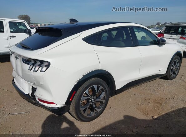 3FMTK3RM0MMA56808 2021 FORD MUSTANG MACH-E PREMI Белый Задняя правая четверть