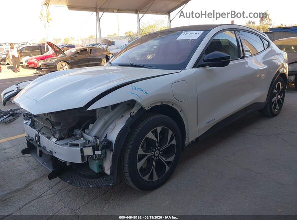 3FMTK3RM1MMA28113 2021 FORD MUSTANG MACH-E PREMI White Առջևի ձախ երեք քառորդ տեսարան