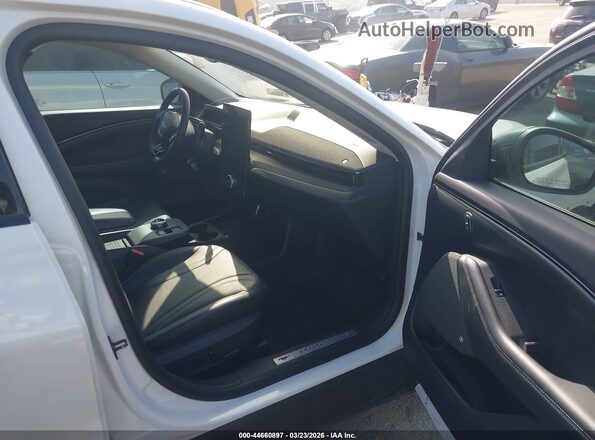 3FMTK3RM2PMA31302 2023 FORD MUSTANG MACH-E PREMI White Widok wnętrza z przodu
