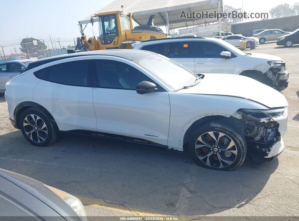 3FMTK3RM2PMA31302 2023 FORD MUSTANG MACH-E PREMI White Widok wnętrza z tyłu