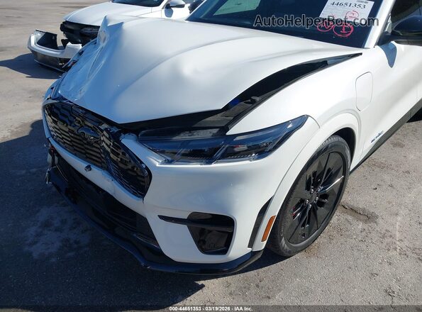 3FMTK4SX1SMA08807 2025 FORD MUSTANG MACH-E White Vista frontal