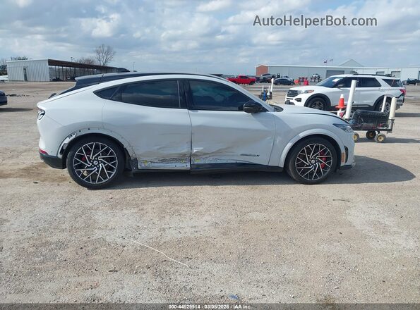 3FMTK4SX5PMA12141 2023 FORD MUSTANG MACH-E White Սալոնի հետևի տեսք