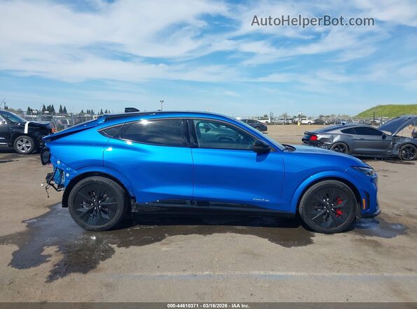 3FMTK4SX6SMA46114 2025 FORD MUSTANG MACH-E Blue Вид задньої частини салону
