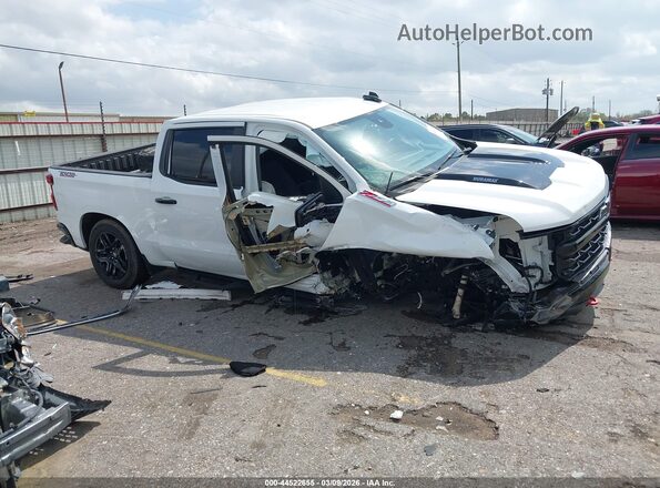 3GCUDFE86PG335079 2023 CHEVROLET SILVERADO White Widok wnętrza z tyłu