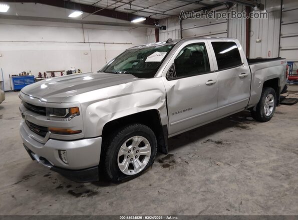 3GCUKREC5JG646098 2018 CHEVROLET SILVERADO Gray Vista tres cuartos delantera izquierda