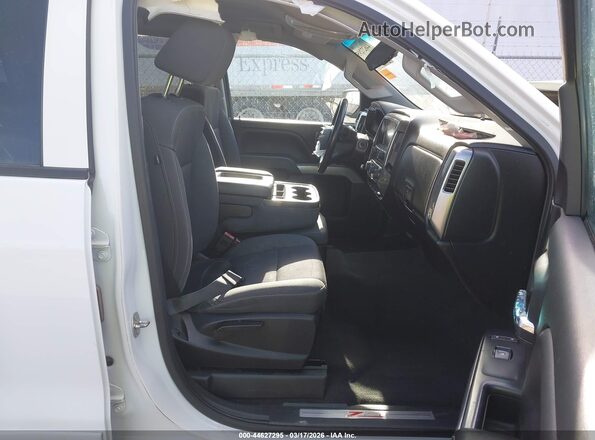 3GCUKREC7JG504254 2018 CHEVROLET SILVERADO Белый Вид салона спереди