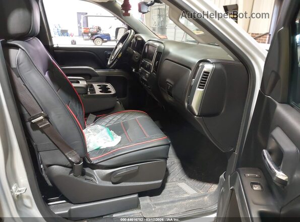 3GCUKREH3GG164797 2016 CHEVROLET SILVERADO Серебряный Вид салона спереди