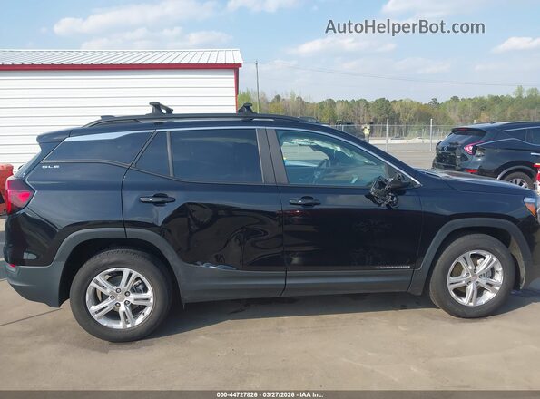 3GKALMEV4NL196899 2022 GMC TERRAIN Black Սալոնի հետևի տեսք