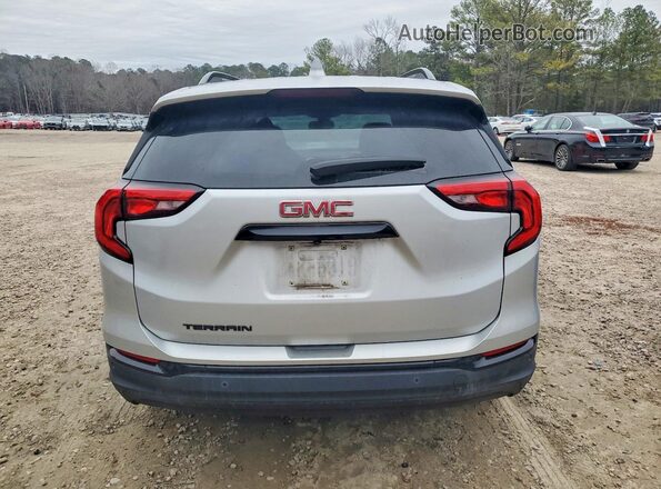 3GKALMEV7ML393127 2021 GMC TERRAIN Silver Вид ззаду