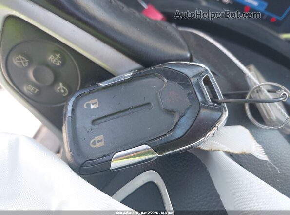 3GKALMEV8ML337780 2021 GMC TERRAIN Белый Вид панели приборов