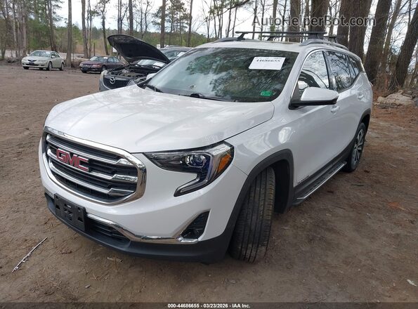3GKALPEV8ML356010 2021 GMC TERRAIN White წინა მარცხენა ხედი სამი მეოთხედიდან
