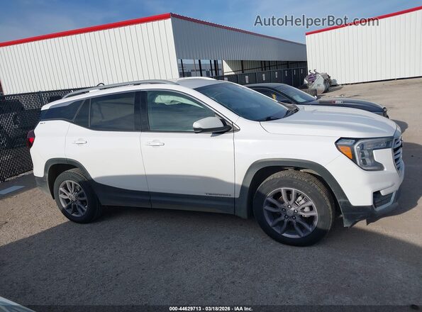 3GKALVEG4PL115944 2023 GMC TERRAIN White Vista interior trasera