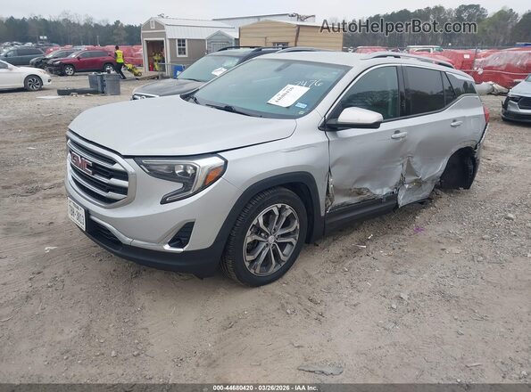 3GKALVEX2JL357476 2018 GMC TERRAIN Серебряный Передняя левая четверть