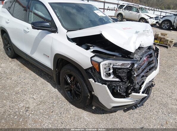 3GKALYEG2RL129183 2024 GMC TERRAIN Белый Вид щитка приборов