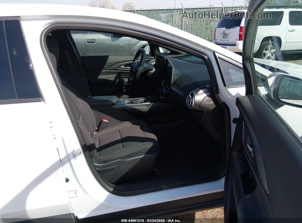 3GN7DLRP6SS112552 2025 CHEVROLET EQUINOX White Widok wnętrza z przodu
