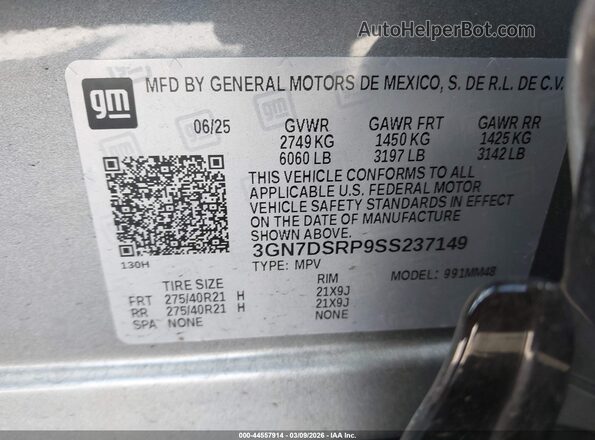 3GN7DSRP9SS237149 2025 CHEVROLET EQUINOX Gray Vista del compartimento del motor