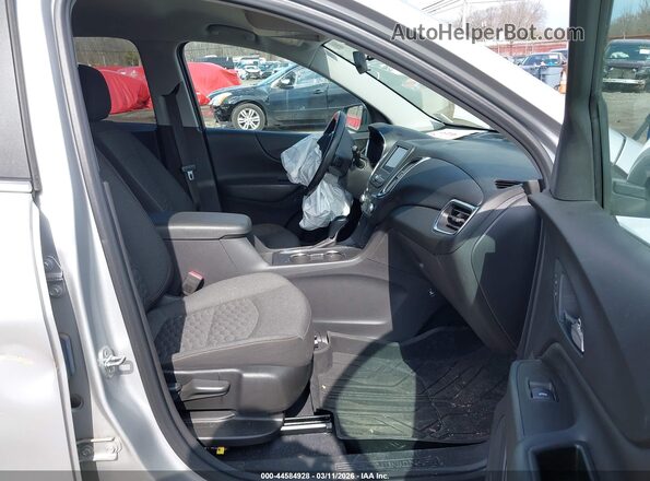 3GNAXUEV5MS162739 2021 CHEVROLET EQUINOX Silver Вид салону спереду