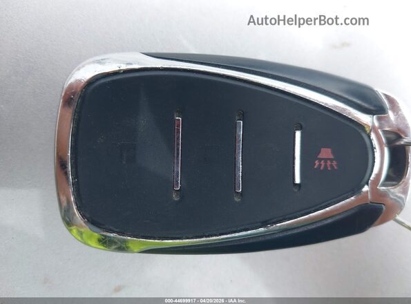 3GNAXUEV6LS633442 2020 CHEVROLET EQUINOX Серебряный Вид панели приборов