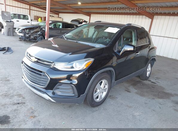 3GNCJLSB8HL210412 2017 CHEVROLET TRAX Черный Передняя левая четверть
