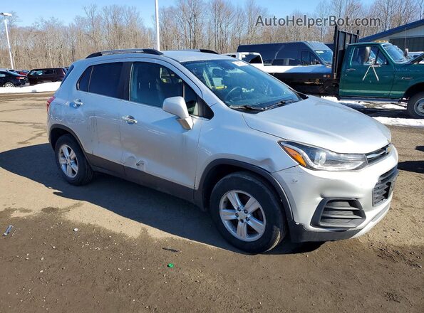 3GNCJPSB0JL227640 2018 CHEVROLET TRAX Silver წინა მარჯვენა