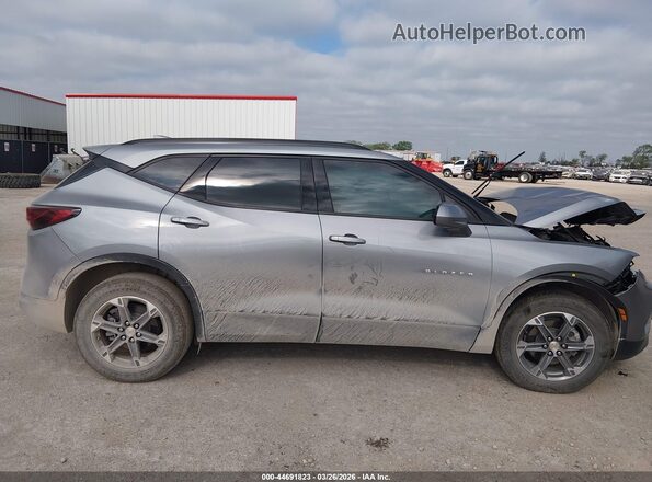 3GNKBCR40SS204620 2025 CHEVROLET BLAZER Silver Вид задньої частини салону