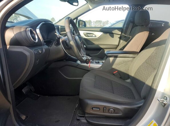 3GNKBCRS5MS538269 2021 CHEVROLET BLAZER Silver წინა სალონის ხედი