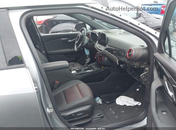 3GNKBERS5SS231435 2025 CHEVROLET BLAZER Gray Вид салону спереду