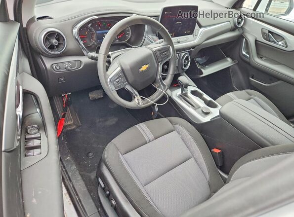 3GNKBHR40TS141050 2026 CHEVROLET BLAZER White წინა პანელის ხედი