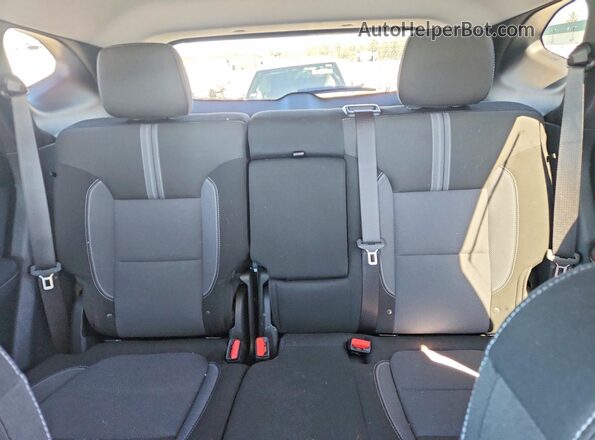 3GNKBHR40TS141050 2026 CHEVROLET BLAZER White უკანა სავარძლების ხედი