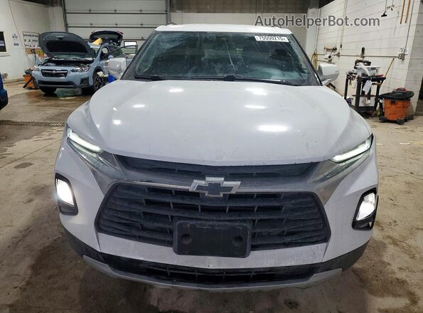 3GNKBHR43NS123886 2022 CHEVROLET BLAZER White Widok z przodu