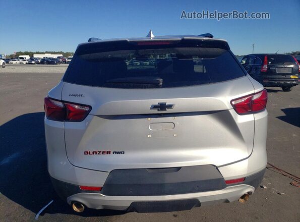 3GNKBHR45NS114879 2022 CHEVROLET BLAZER Silver Rear view