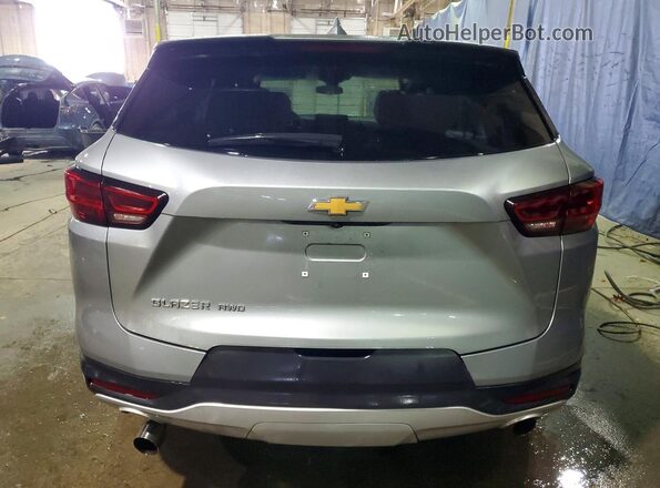 3GNKBHR45SS233785 2025 CHEVROLET BLAZER Silver Հետևի տեսք