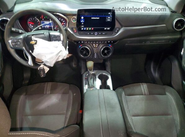 3GNKBHR45SS233785 2025 CHEVROLET BLAZER Silver Առջևի վահանակի տեսք