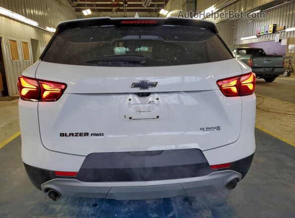 3GNKBJRS1MS515852 2021 CHEVROLET BLAZER White Вид ззаду
