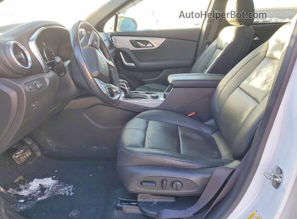3GNKBJRS2MS506674 2021 CHEVROLET BLAZER White წინა სალონის ხედი