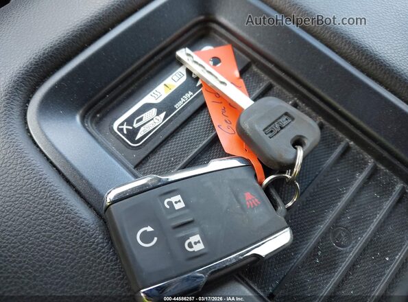 3GTU2NEC6JG369034 2018 GMC SIERRA Белый Вид панели приборов