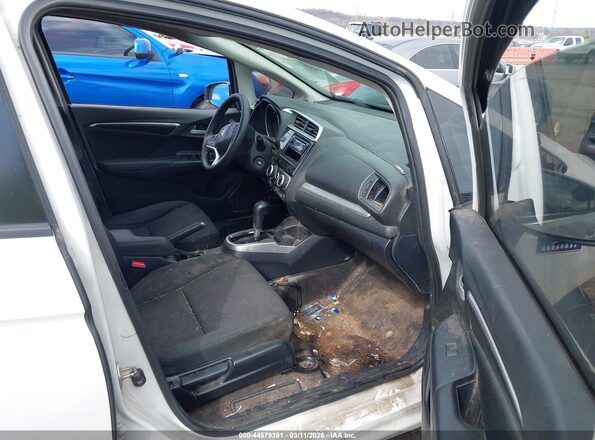 3HGGK5H41KM712595 2019 HONDA FIT Белый Вид салона спереди
