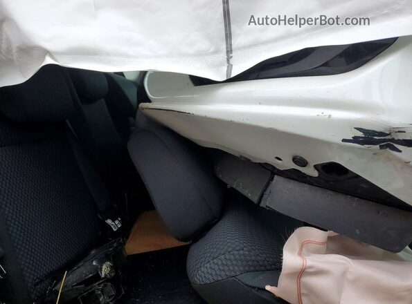 3HGGK5H48KM716210 2019 HONDA FIT White 