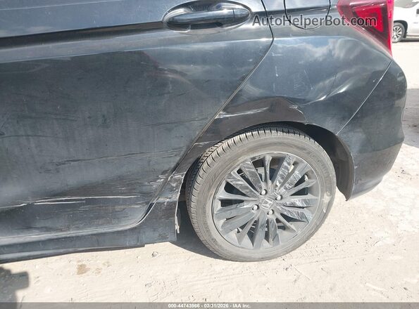3HGGK5H62JM712640 2018 HONDA FIT Black 