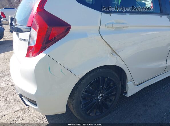 3HGGK5H66JM721017 2018 HONDA FIT Белый 