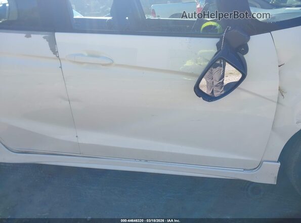 3HGGK5H66JM721017 2018 HONDA FIT Белый 